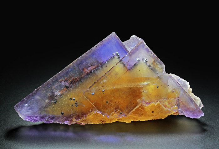 黄色と紫色フローライト二重層八面体黄色蛍石