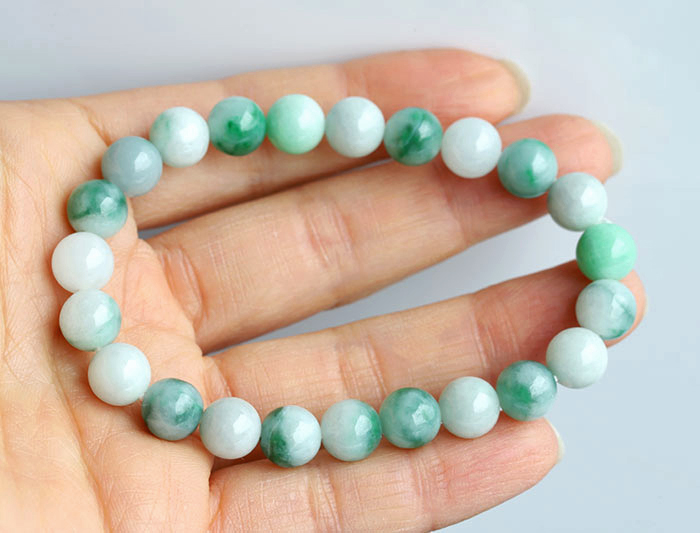 コレクター放出品】糸魚川翡翠 鮮やかな翠色 70年以上前に採石された