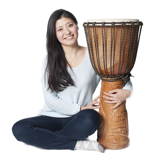 ドラゴン彫刻ジャンベ (高さ 80cm 直径 37cm) の通販[送料無料