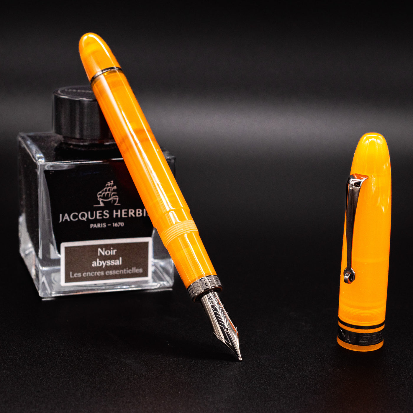 Omas Ogiva Fountain Pen - Arancione Black – Truphae