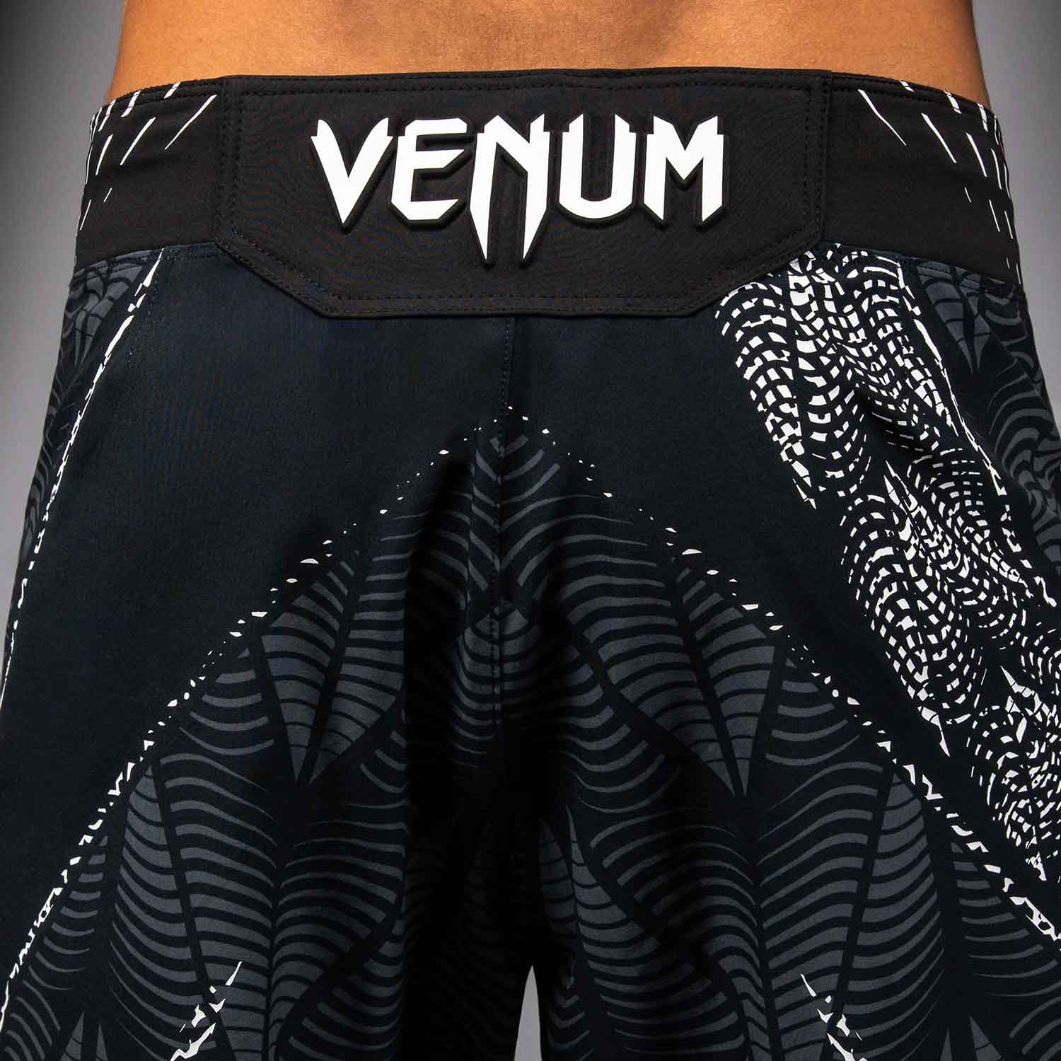 VENUM／ヴェナム ファイトショーツ UFC Zenith by Venum Authentic