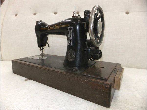 CROSS STAR アンティークミシン 入荷しました！〜トレジャー