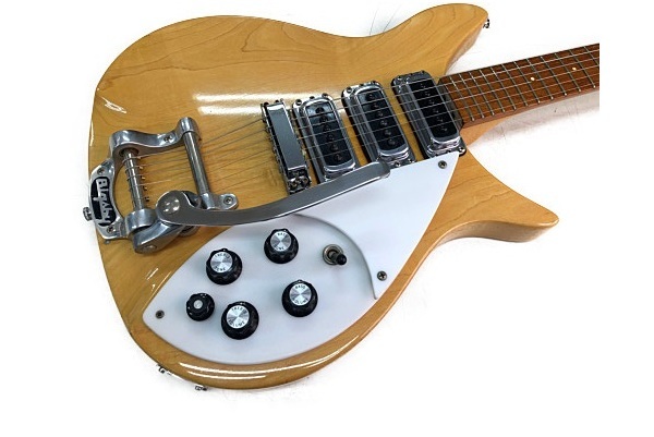 スマホで購入】84年製 Rickenbacker(リッケンバッカー)320をご紹介