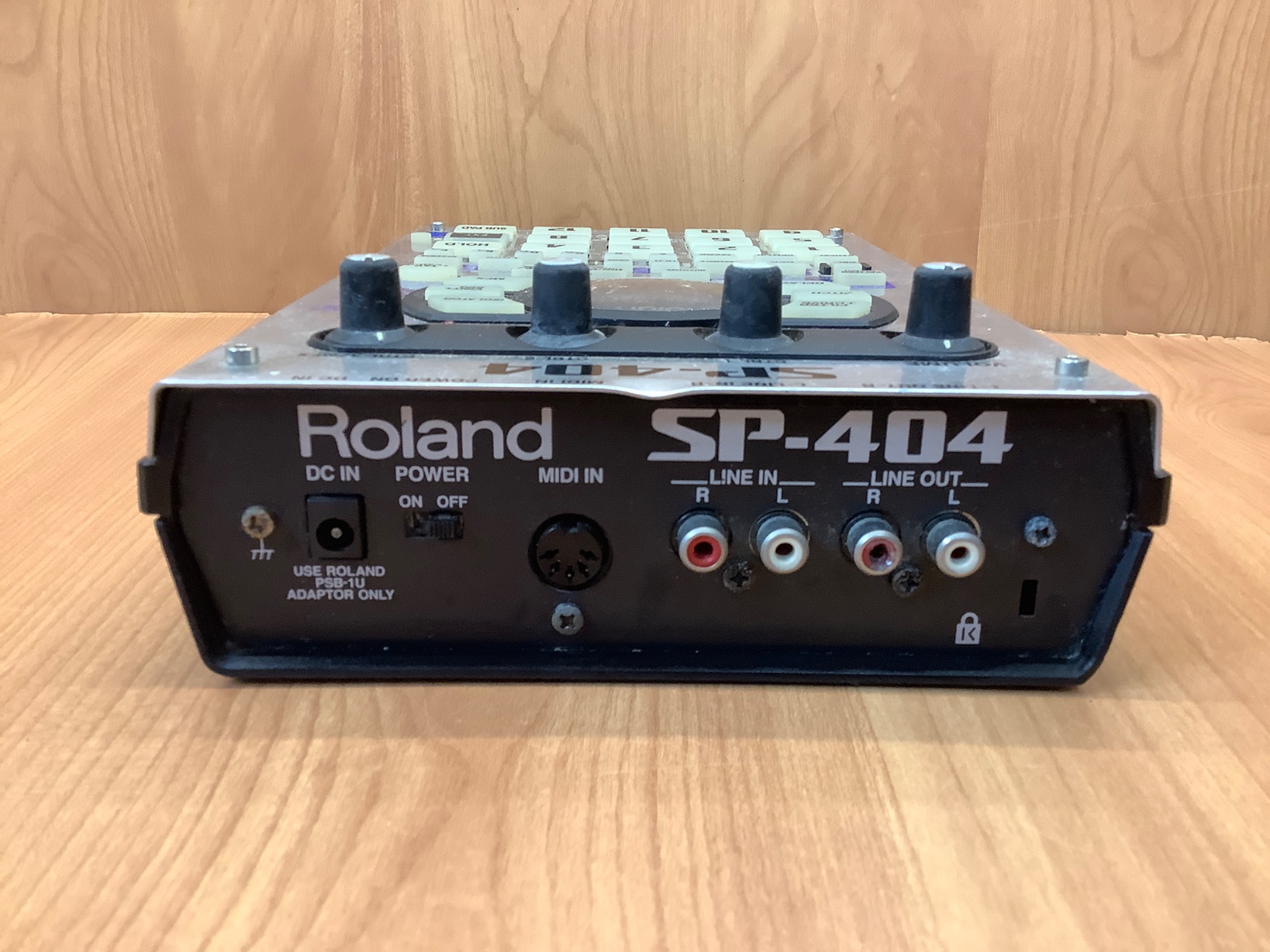 SP-404 ジャンク Roland SP-404 ポータブルパワーサンプラー ジャンク