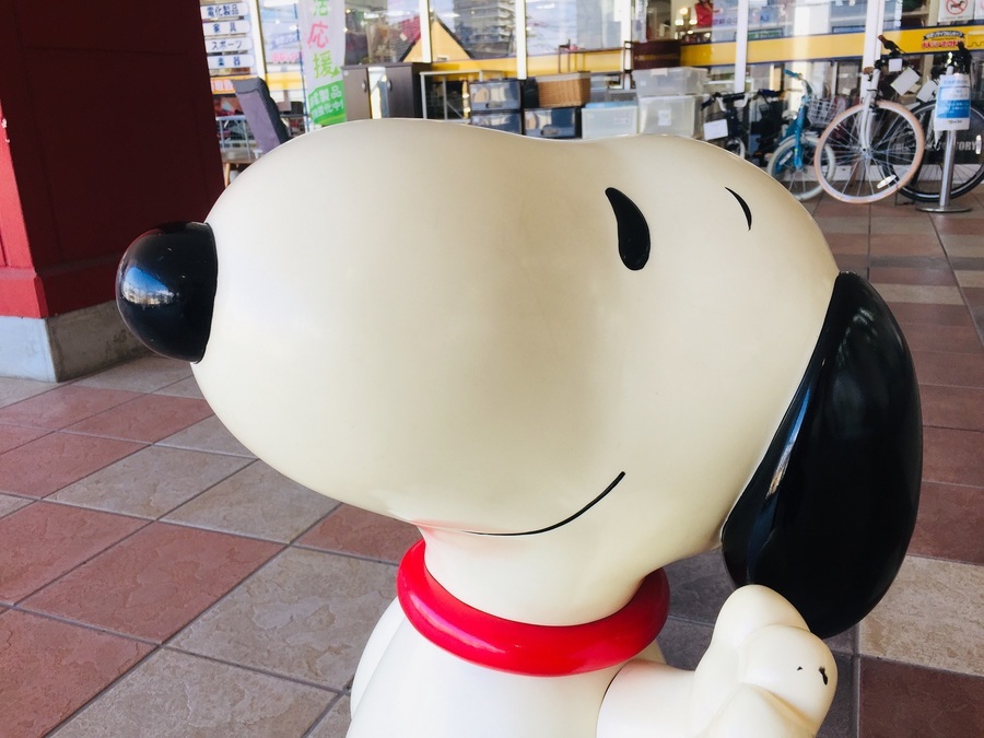 YUTAKA(ユタカ)のスヌーピー等身大フィギュアが入荷致しました！【中央