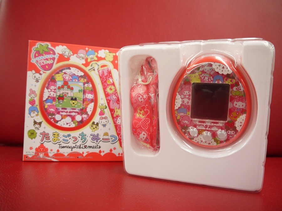希少レア】たまごっちみーつ サンリオキャラクターズ DXセット 赤