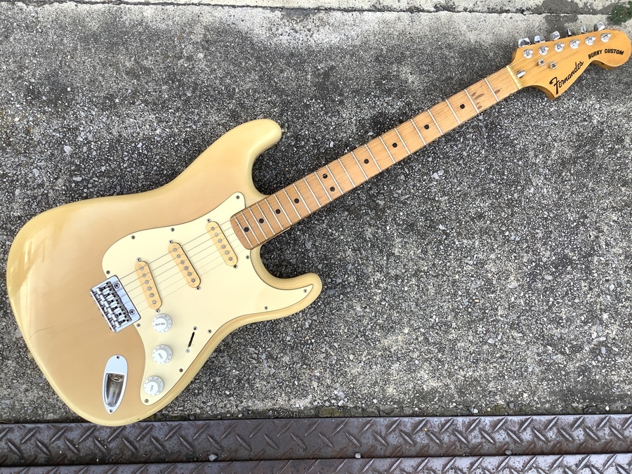 フェルナンデス 希少スパロゴ ジャパンヴィンテージ トレモロ無し