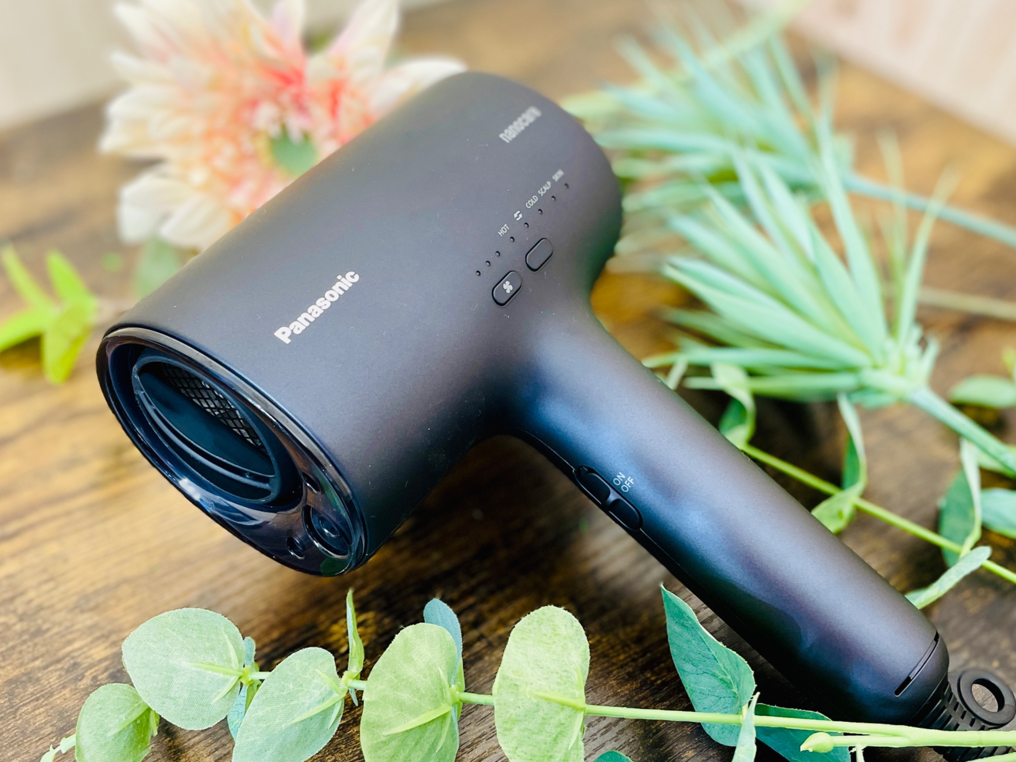 ベスト Panasonic ナノケア ヘアドライヤー グレー EH-NA0J 24年製