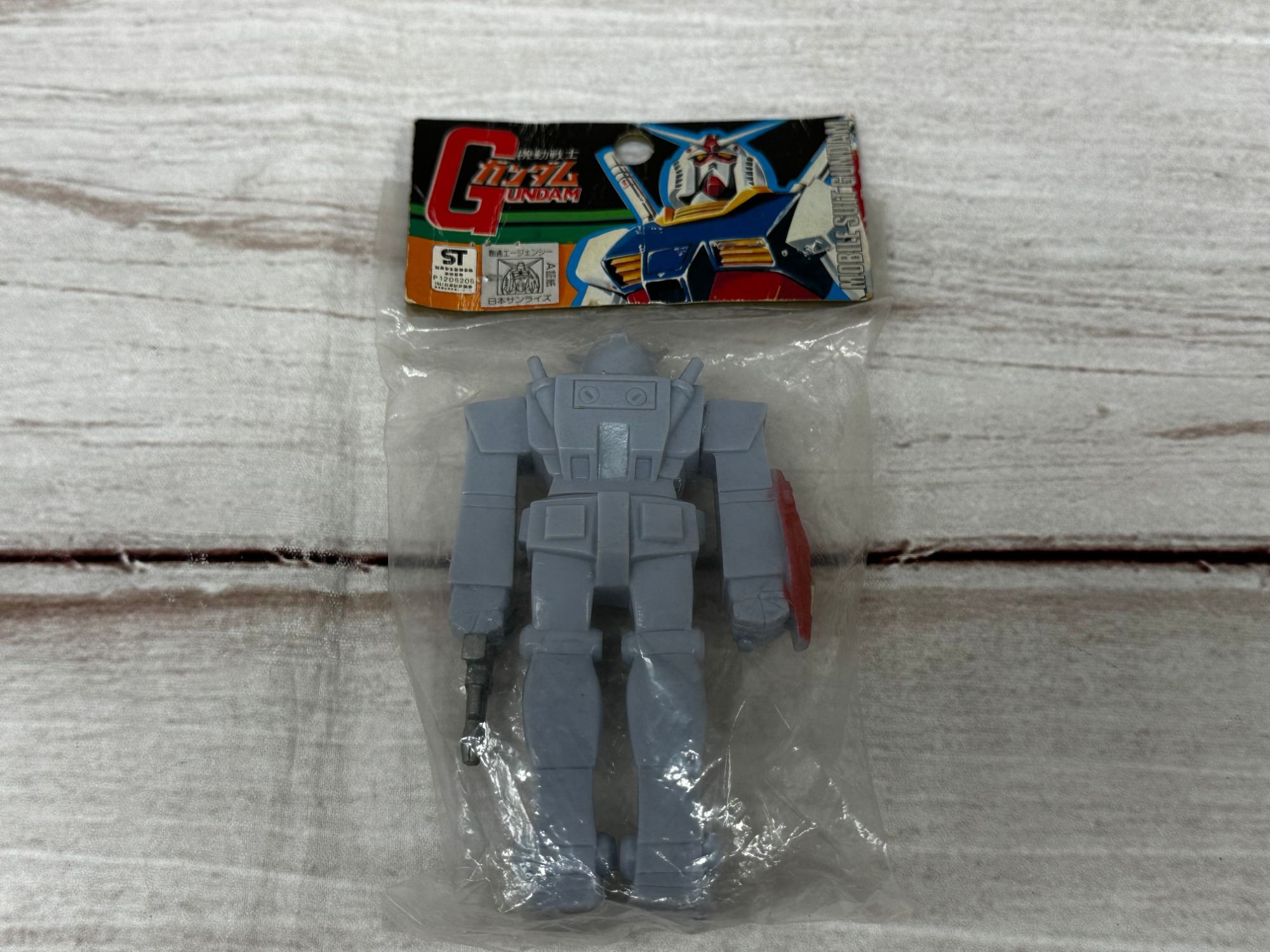 クローバー時代の未開封ガンダムソフビが入荷しました！｜2025年05月21