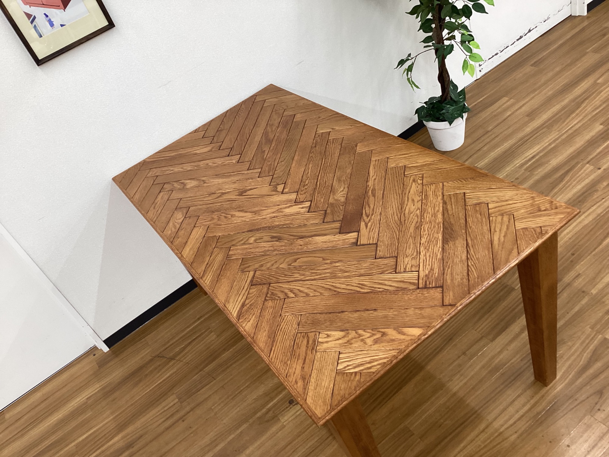 美品/匿名配送]古材を使ったオシャレなオークヘリンボーンの大型の木製