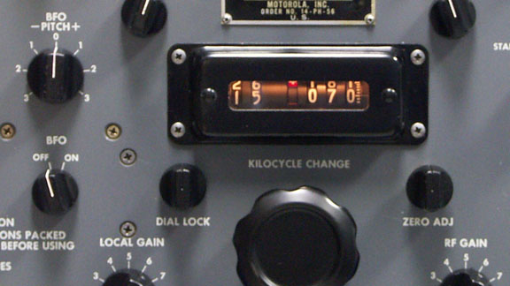 Motorola R-390A, Collins R390