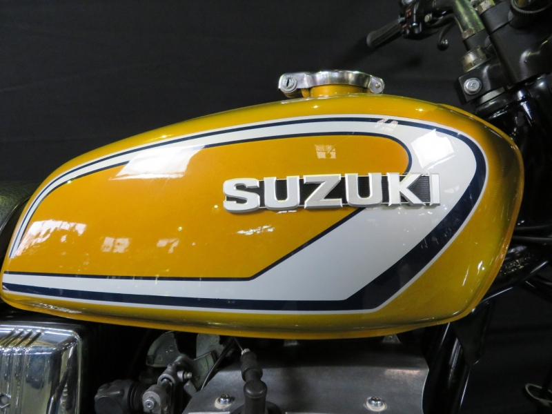 GT380 B3ゴールドニューペイント ｜SOLD OUT｜旧車・絶版バイクなら