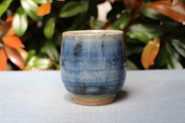 島根県松江市の袖師窯（尾野友彦）の花彫湯呑（大） うつわ家膳｜人気