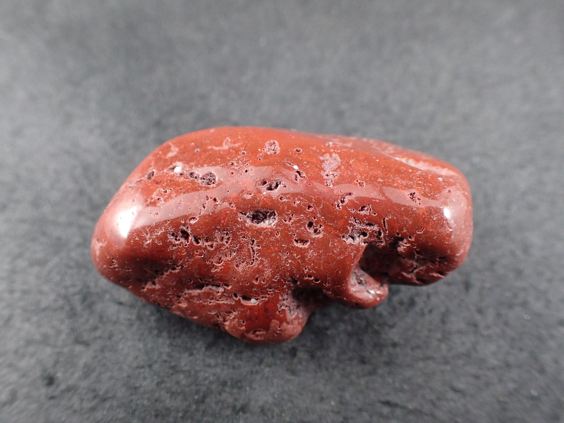 赤玉石 赤石 ビクトリーストーン V字石 岩石 鑑賞石 かわいいレッド