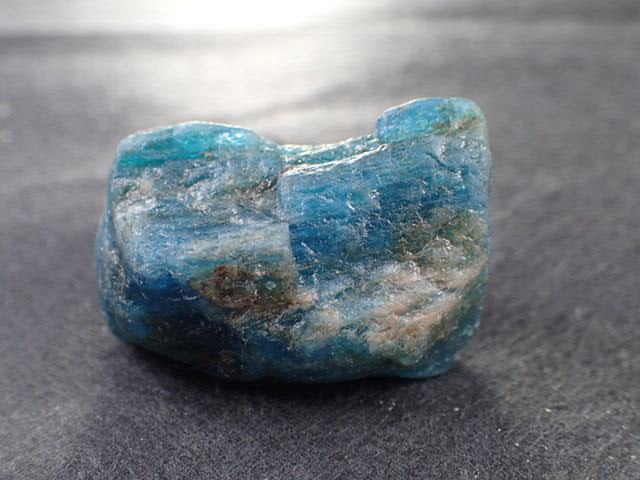 最高品質ブルーアパタイト原石 ブラジル,ミナスジェライス州 産 ｜石の