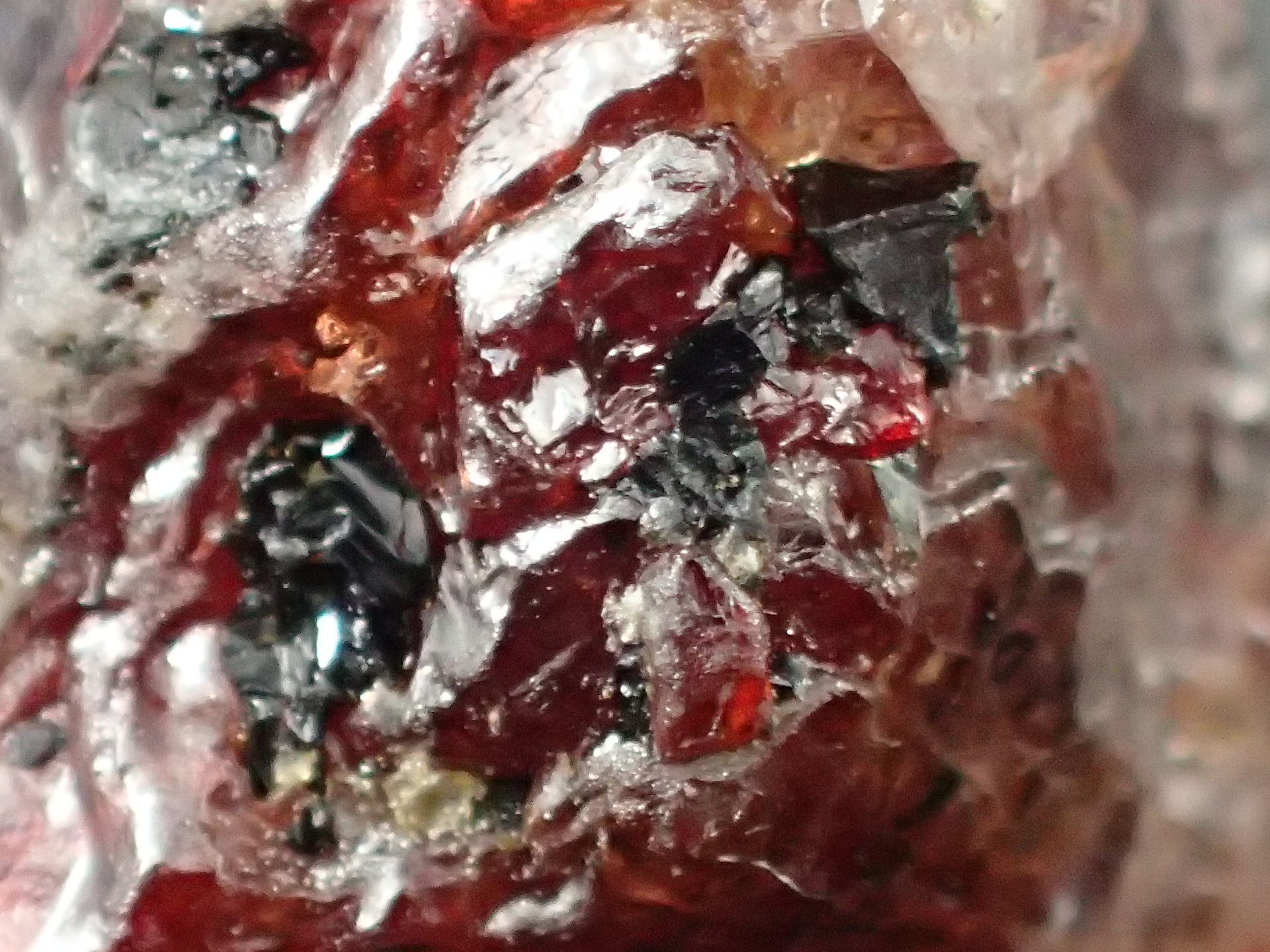 最高品質ジルコン（Zircon) Astor Valley, Gigit-Baltistan Pakistan