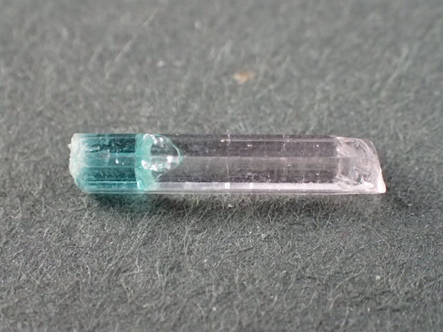 最高品質トリカラー・トルマリン結晶 ピーチ鉱山、アフガニスタン産