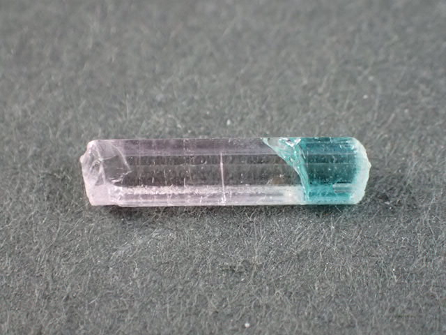 最高品質トリカラー・トルマリン結晶 ピーチ鉱山、アフガニスタン産