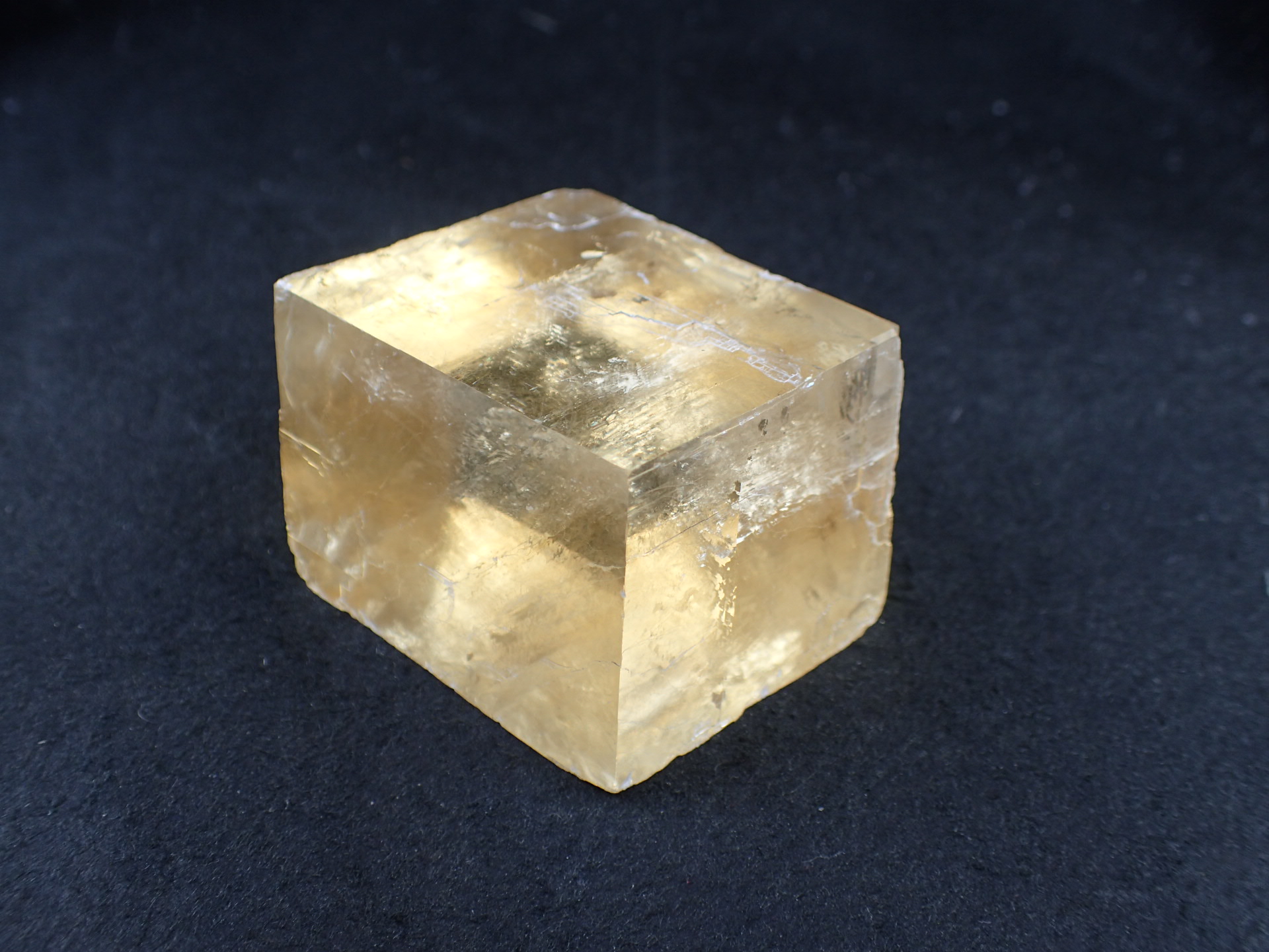 黄色牙方解石 最高品質方解石(Calcite,カルサイト) Luo Dian Guizhou