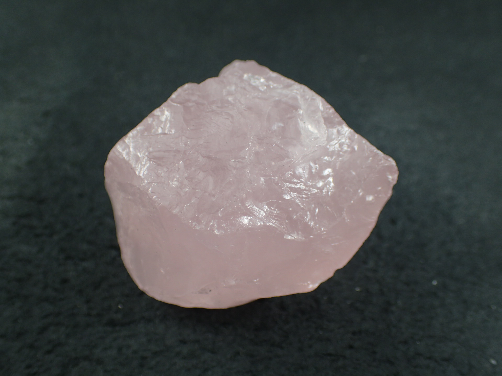 最高品質ローズクォーツ原石(Rose Quartz) North of Amabatodrazaka