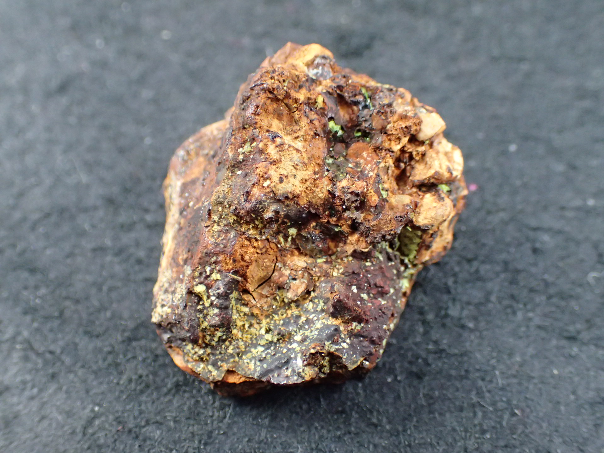 骨董品 鉱物 天然石 花岡鉱山産 黒鉱鉱石 花岡鉱山産 黒鉱鉱石｜開運