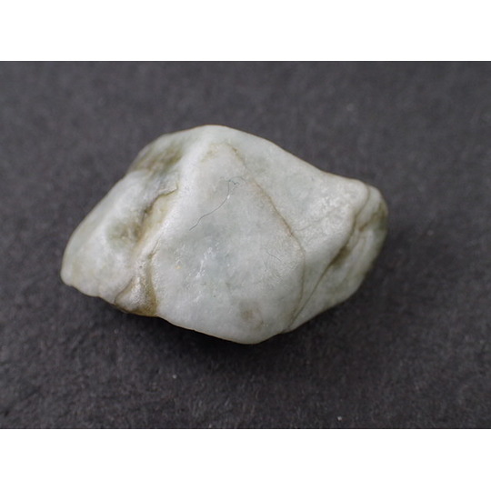 最高品質ヒスイ輝石(Jadeite) 新潟県糸魚川市青梅町 産 ｜石の販売専門