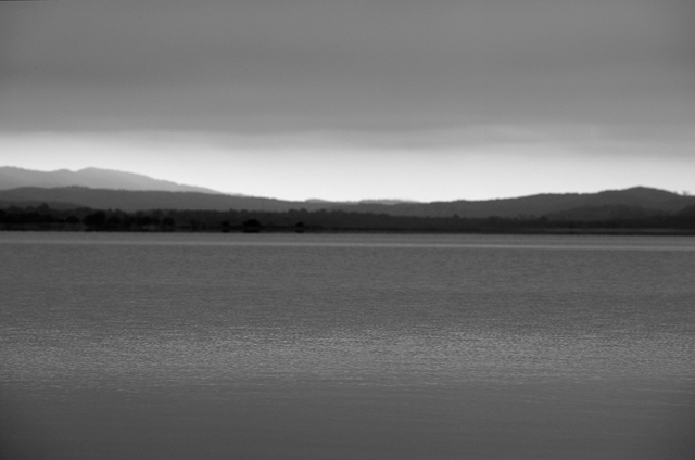 モノクロ風景写真 写真家戸張良彦[無限大の原風景] 北海道原野風景