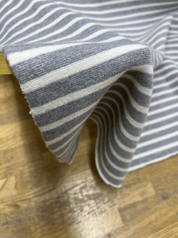 生地：綿100％ボーダー柄裏起毛裏毛（グレー／白） - 日暮里繊維街 要