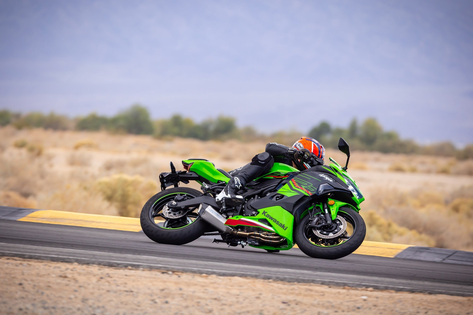 Yoshimura ZX-4RR 23-25 RACE STAINLESS FULL SYSTEM HEPTA FORCE TSS