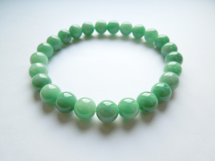 限定品】ビルマ翡翠8mmストレートブレス(桐箱付き) お数珠の安田念珠店