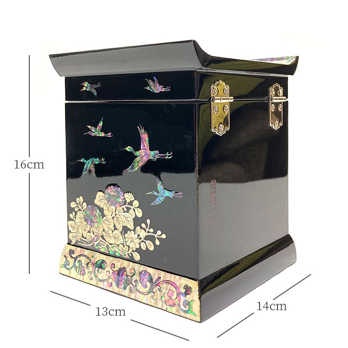 韓国漆螺鈿宝石小物入れ 黒花鶴蝶 二段 名刺入・小物入れ 夢市場本店