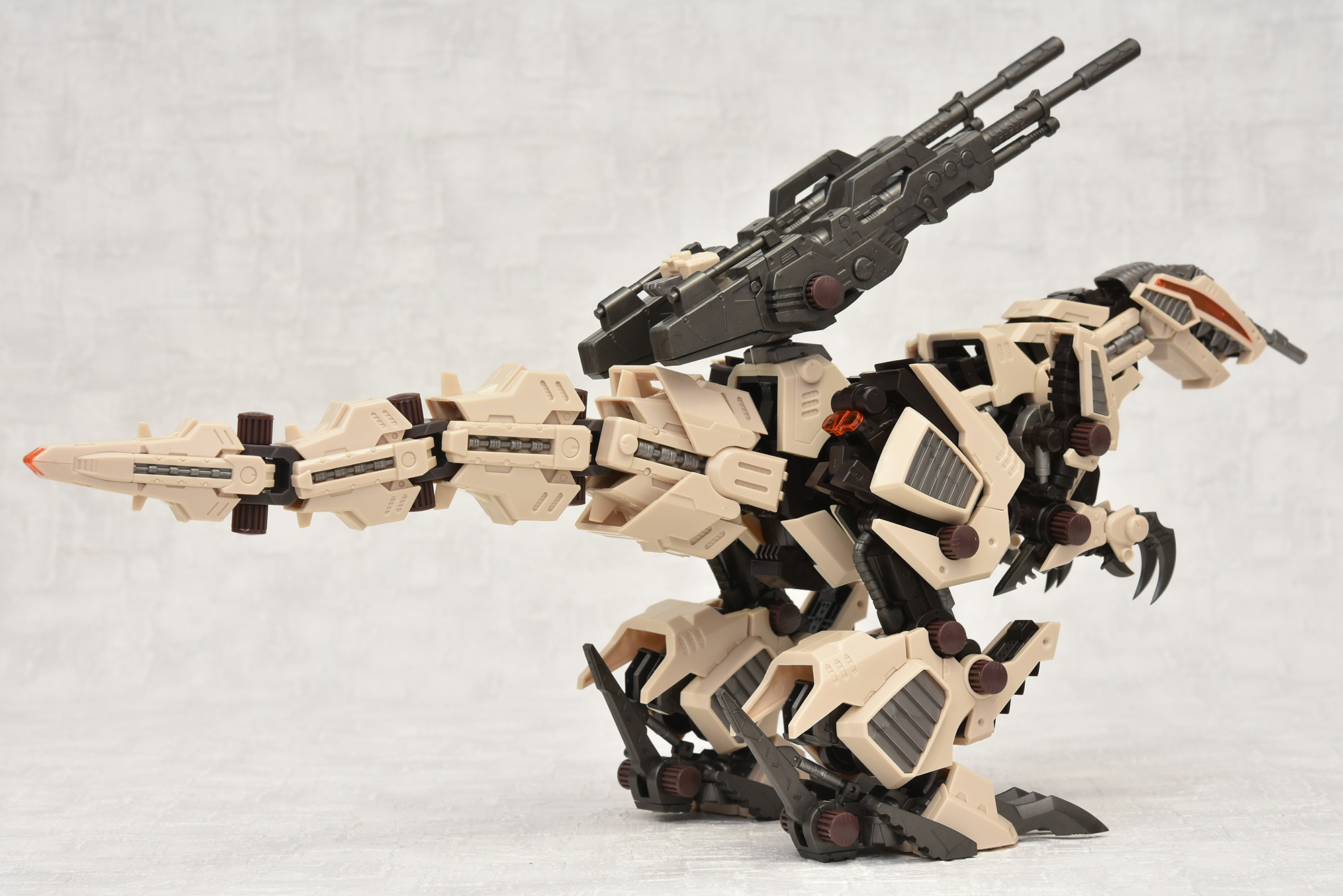 ゾイド ジェノザウラー（恐竜博2005ver.) Amazon.co.jp: トミー ZOIDS