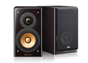 経年木材の音質向上効果を付加する“人工熟成響棒”を採用したウッド