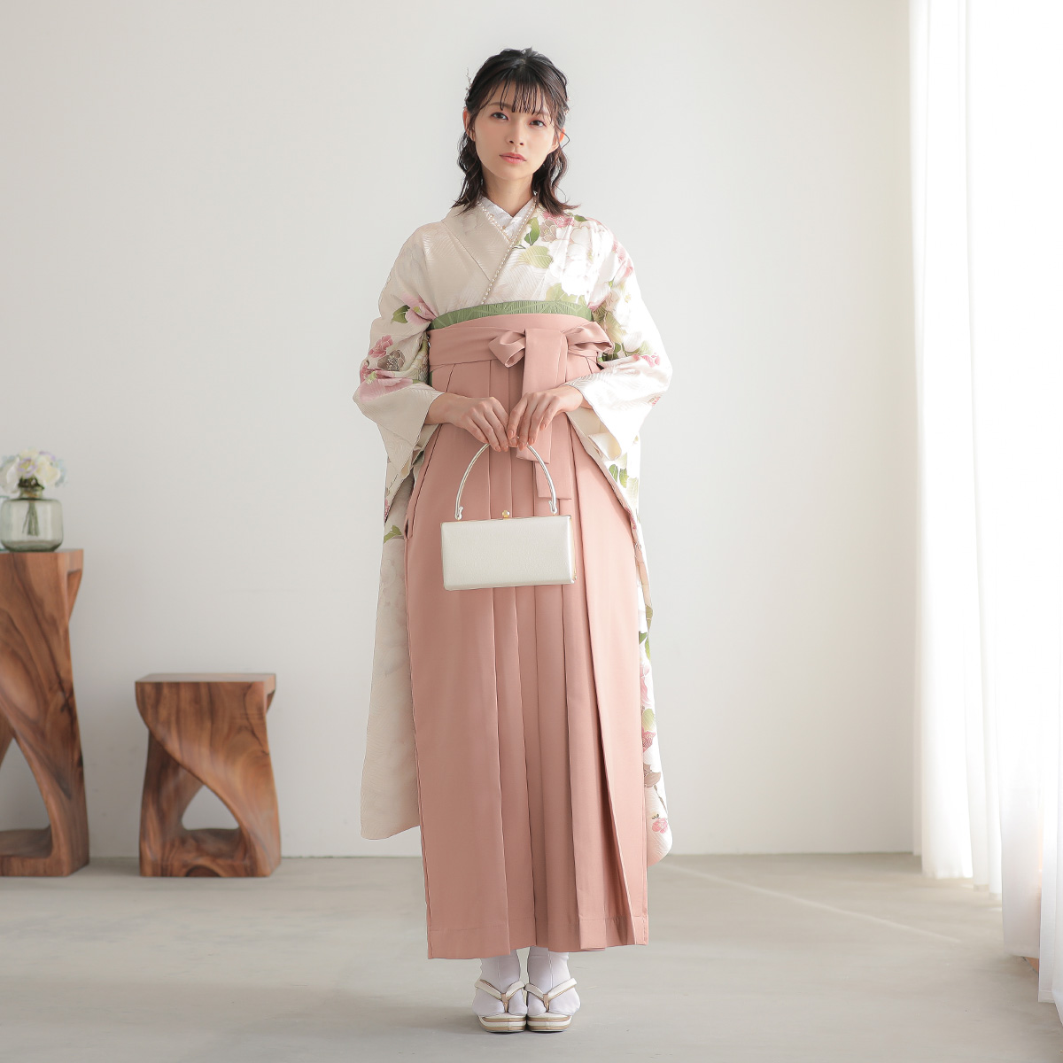 振袖袴： R2119桜鼠 椿に梅│ 袴レンタル │ 京都着物レンタル夢館