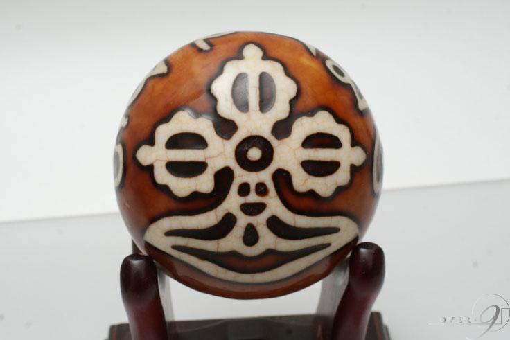 超レア希少上肯西蔵龍紋佛龍眼如意天珠と、六字真言神眼天珠アイアン