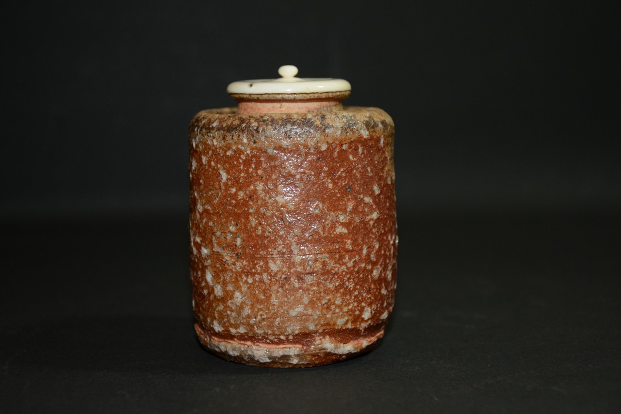 信楽茶入 五代上田直方造 49000円 美術工芸備前 和食器と茶道具の