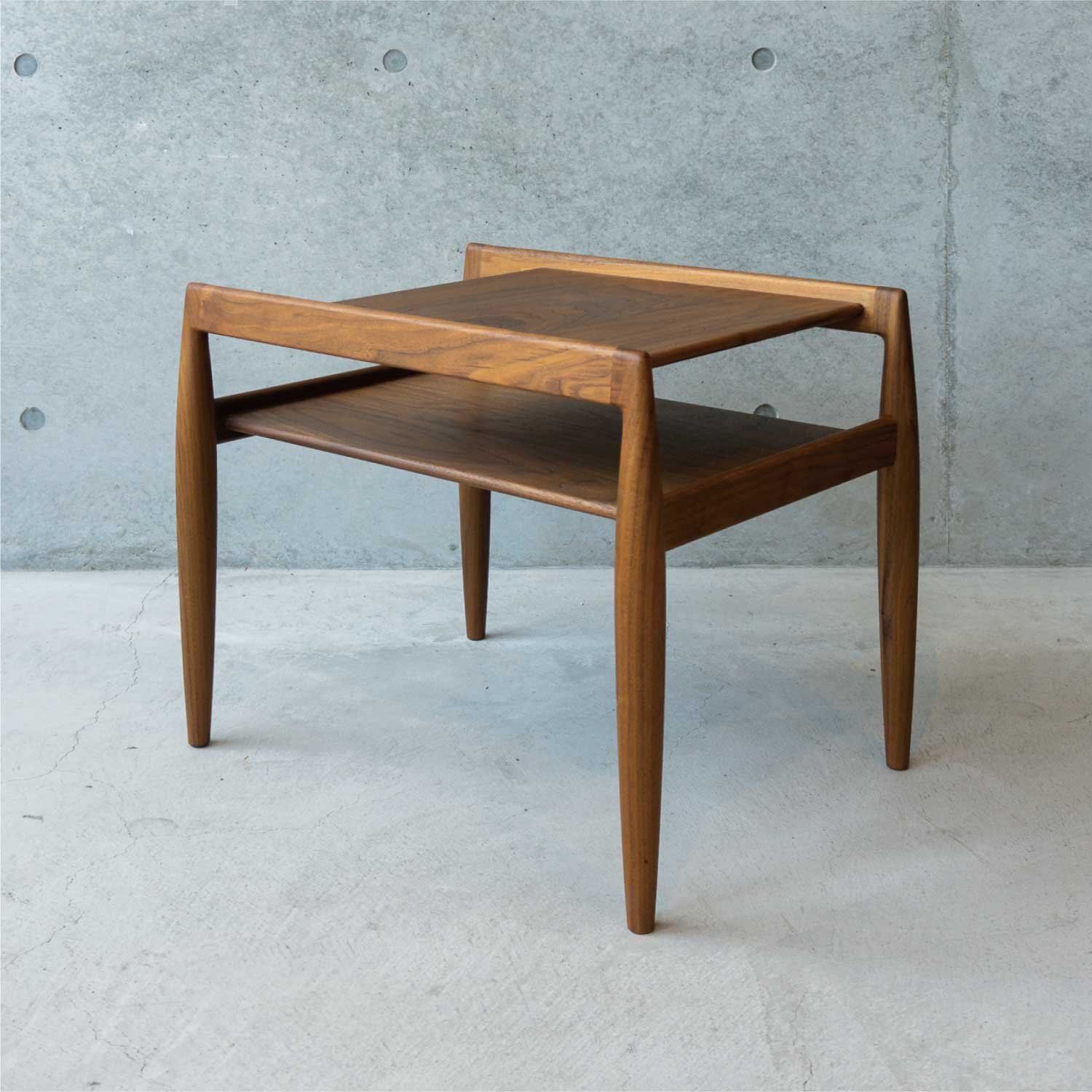 UNI Side Table | おしゃれな無垢家具の通販【Y's DAY Online Shop】