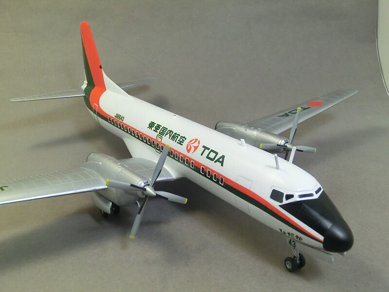 YS-11 型機 AIRPLANE 東亜国内航空 1/72 SCALE YS-11 型機 AIRPLANE