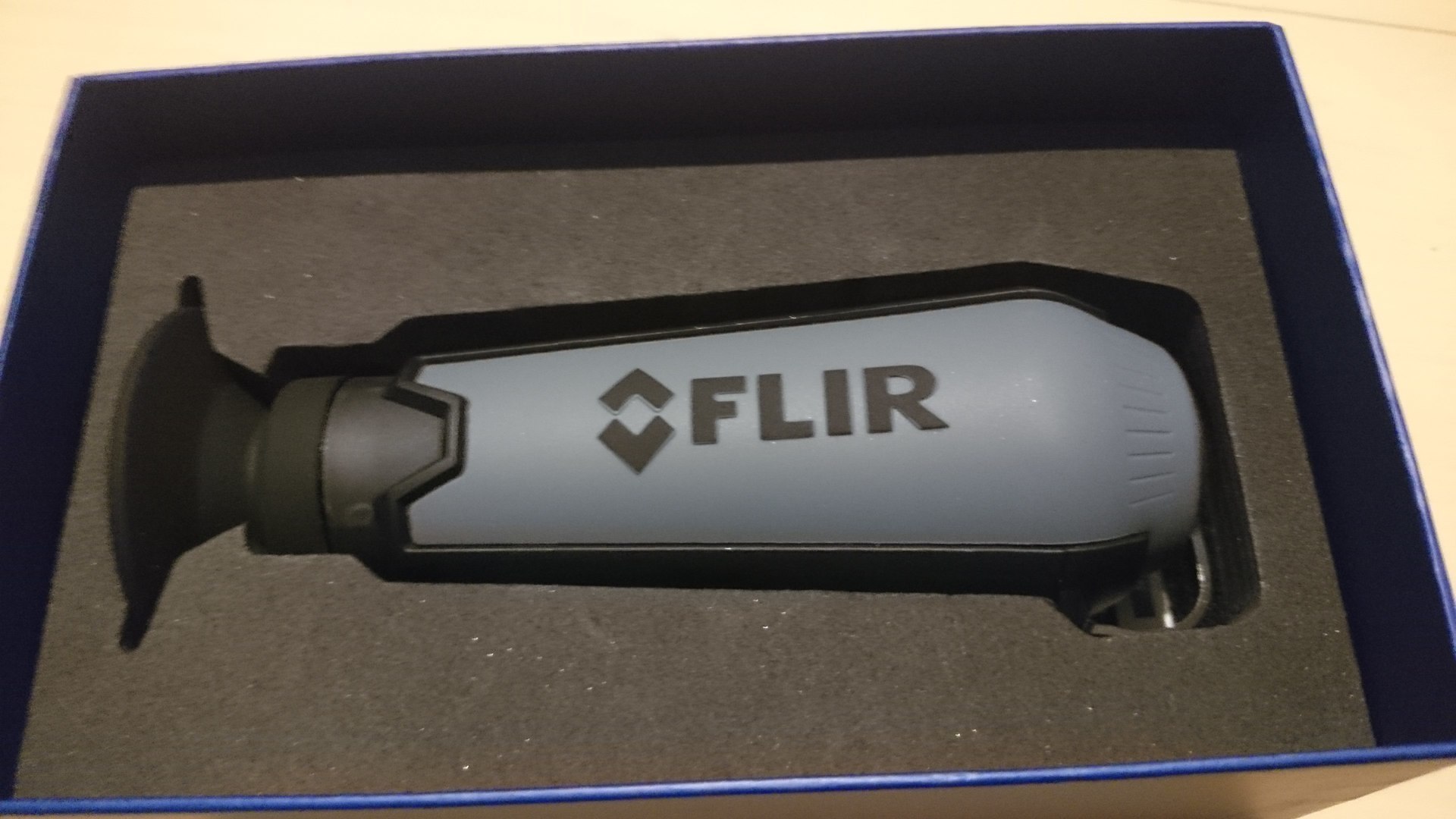 FLIR SCOUT TK サーマルビジョンスコープ サーマルビジョンFLIR Scout