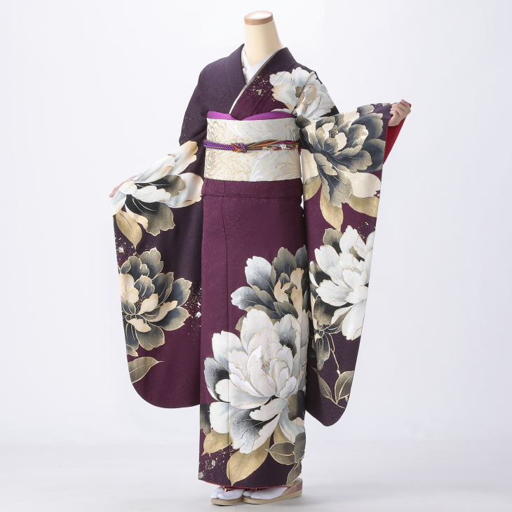 ☆中古品☆振袖 単品 正絹 白系花模様B級品キズ・汚れ有り