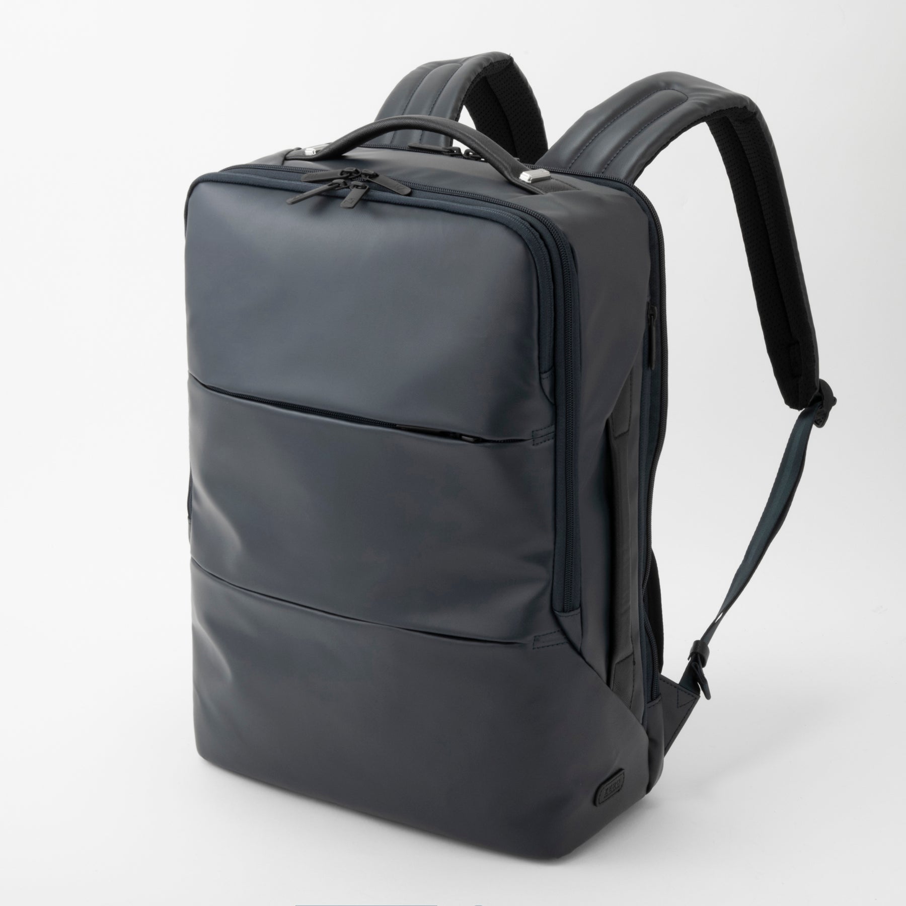 Z PACK d | type-C Laminated Large Backpack B4/15.6