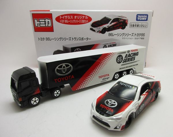 ロングトミカ トヨタ 86 レーシングシリーズ トランスポーター