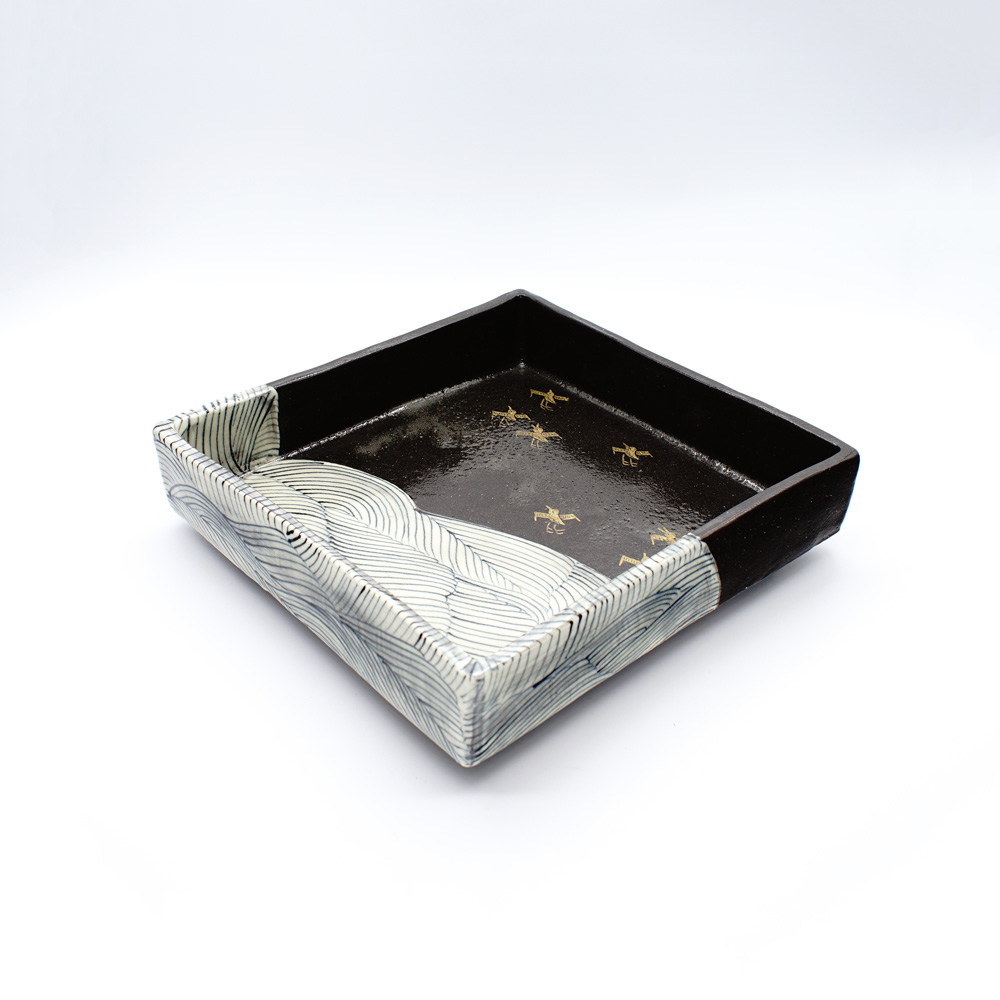 茶道具 金彩梅花文四方鉢 幸兵衛窯 茶道具 金彩梅花文四方鉢 幸兵衛窯