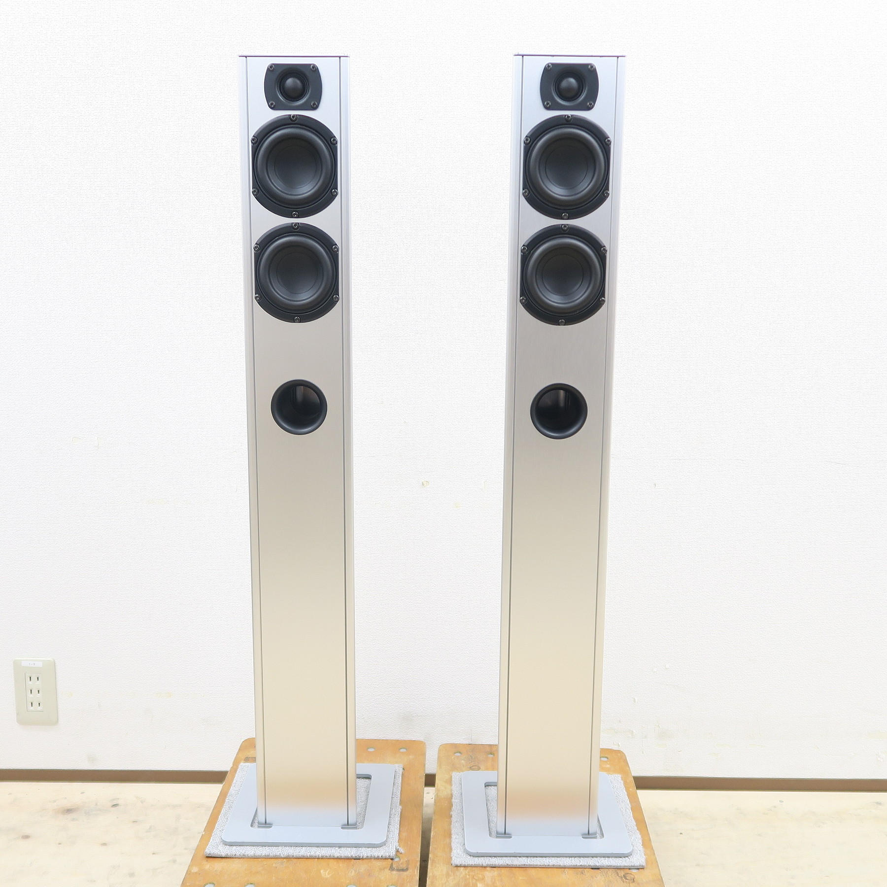 Piega ピエガ TS5 Piega Swiss Made Luxury Tallboy Speaker TS5 Pair