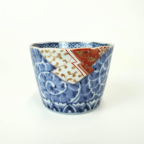 555『色絵金彩 花蝶 唐草 蕎麦猪口』 /骨董品 古美術 古玩