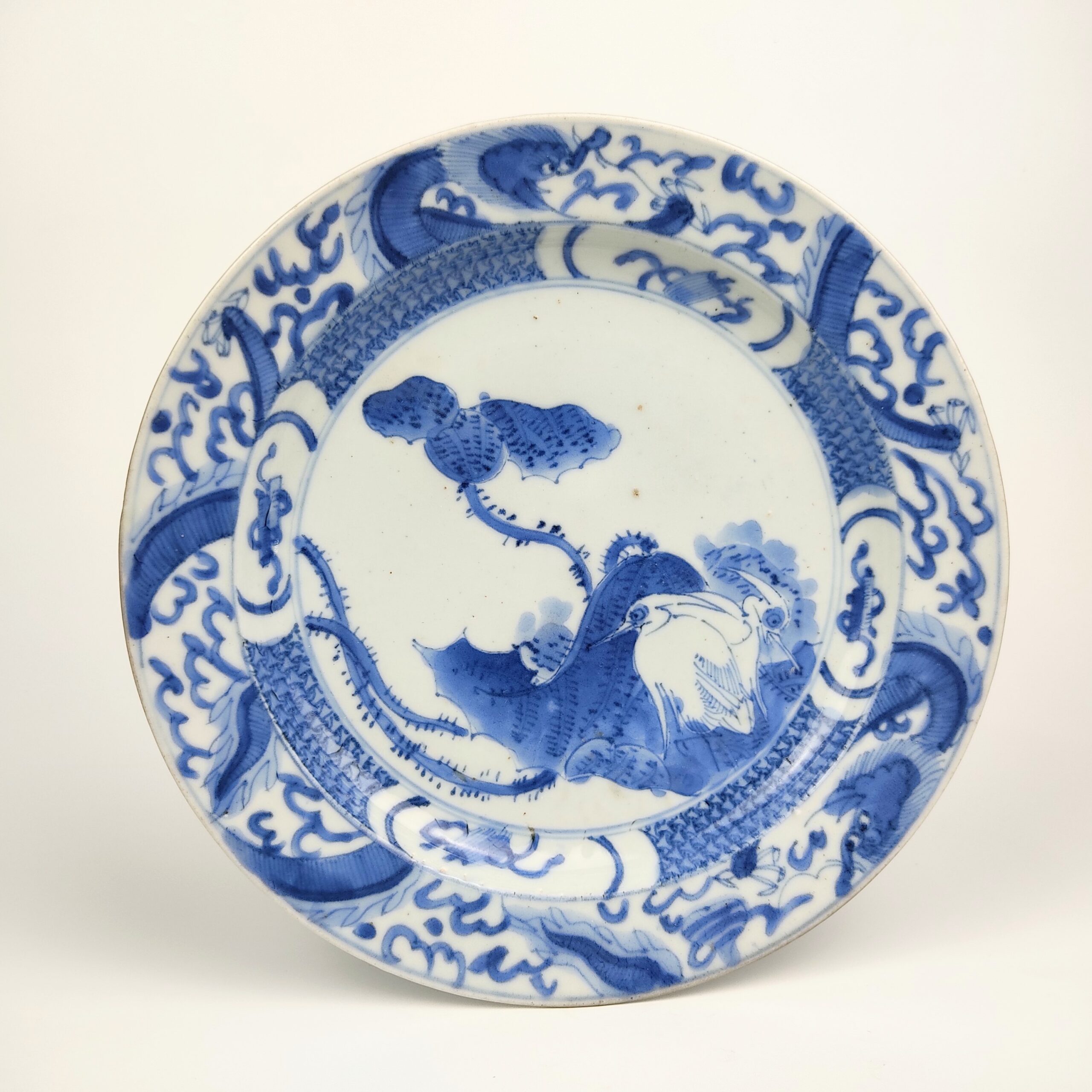 伊万里 藍古九谷蓮鷺龍文皿 – 古美術西川