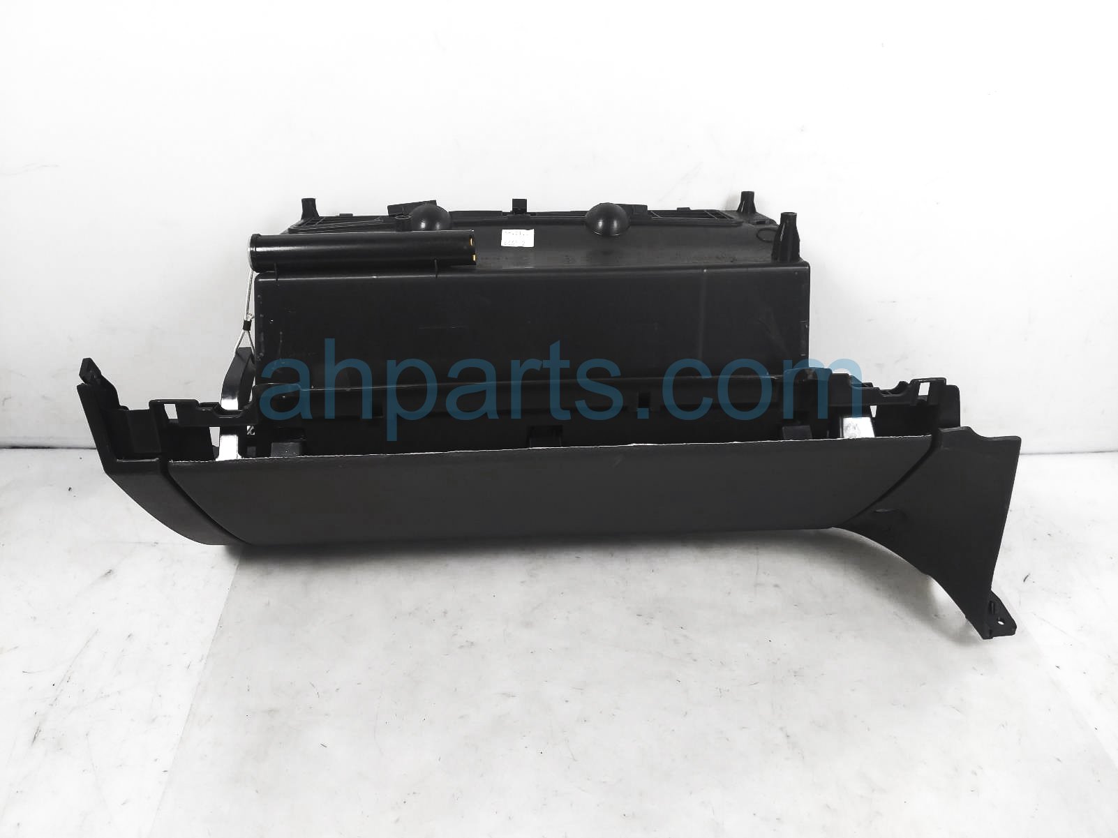 Sold 2020 Acura TLX Compartment Glove Box Assy 77510-TZ3-A04ZH,