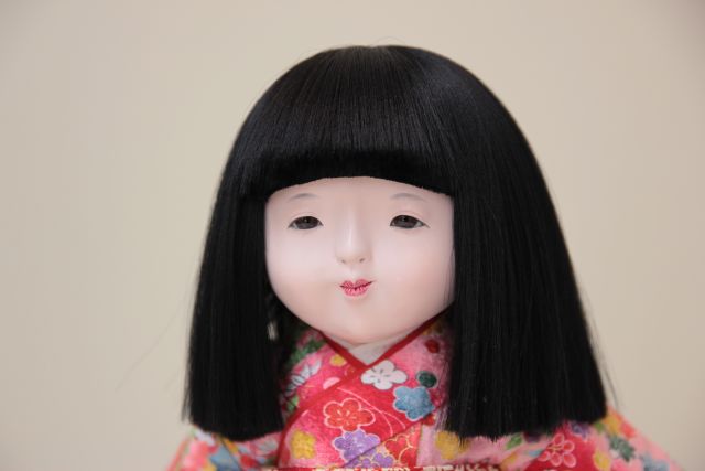 ピンク色の着物を着た市松人形です。伝統工芸士の作品です。 | 岡崎市