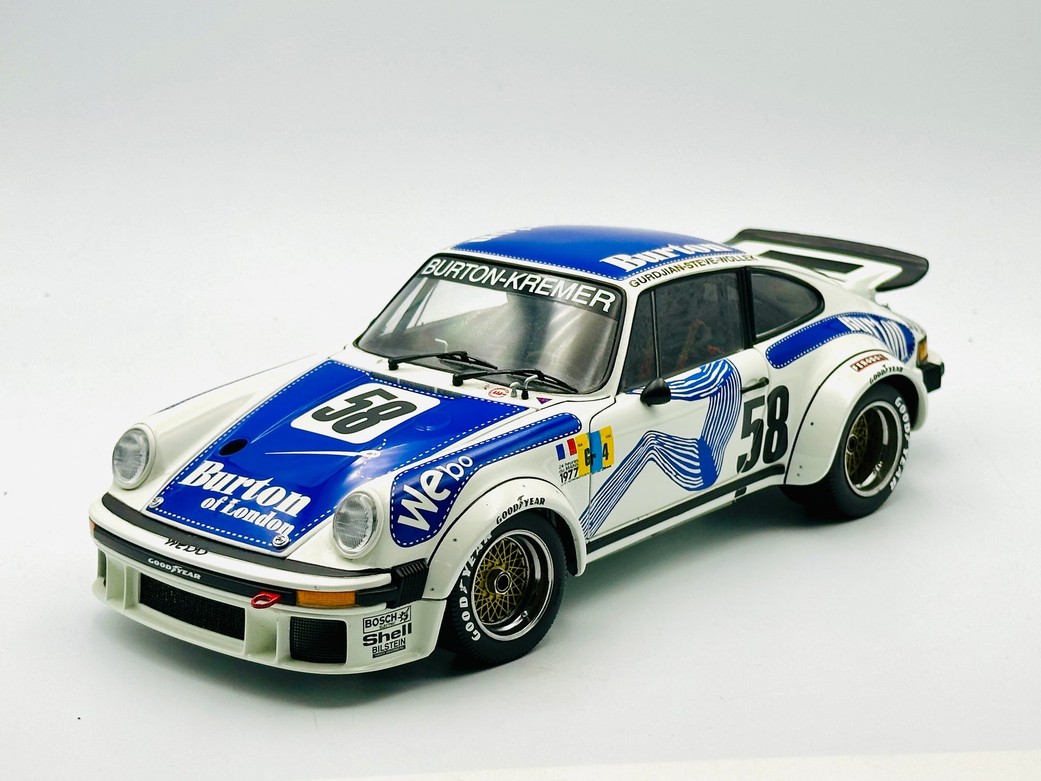 エグゾト 1/18 ポルシェ 934 RSR #69 HCC Skiwear Amazon | エグゾト 1