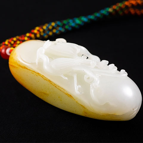 羊脂白玉和田玉 天然石 可愛い瑞獣ペンダントトップ本玉 中国美術 旧家